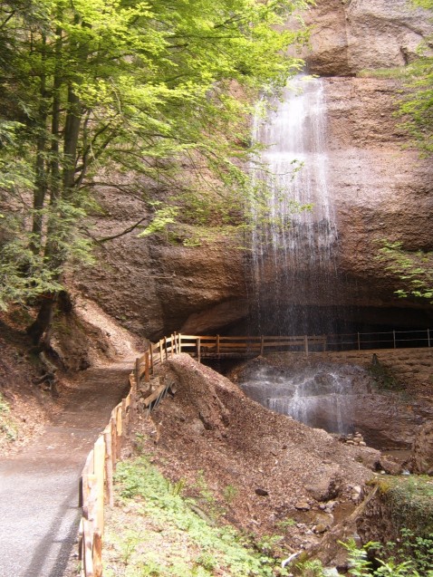 Höhle Grubisbalm